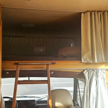 Autocaravana Vacacional 阿德耶